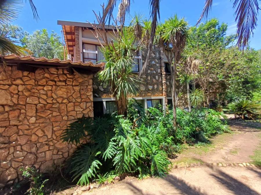 4 Bedroom Property for Sale in Songloed North West